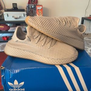 Adidas Deerupt Runner